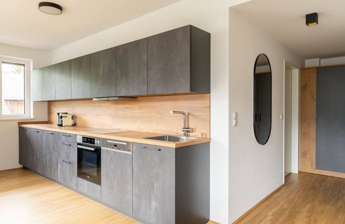 Fronhausen Apartamento | Bonito apartamento para 4 personas con WIFI, TV y patio