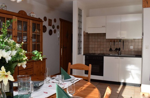 Airolo Apartamento | Precioso apartamento para 4 personas con WIFI, TV, patio y vista panorámica
