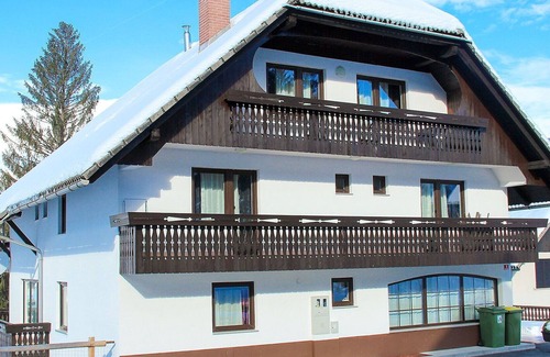 Bohinjska Bistrica Apartamento | Nice apartment for 4 guests with WIFI, TV, balcony, pets allowed, panoramic view and parking