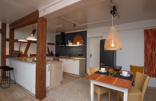 Suhl Apartamento | Acogedor apartamento para 4 personas con WIFI, TV, patio y mascotas permitida