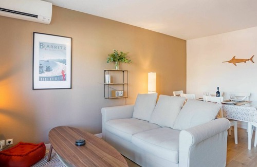 Behobie Apartamento | Nice apartment for 4 guests with WIFI, A/C, pool, TV, terrace and parking