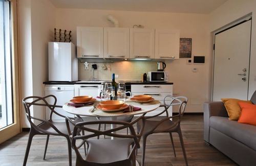 Morbegno Apartamento | Acogedor apartamento para 4 personas con A/C, WIFI, TV y mascotas permitida
