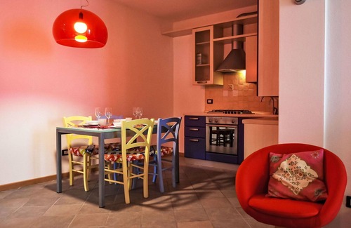 Morbegno Apartamento | Acogedor apartamento para 4 personas con A/C, WIFI, TV y terraza