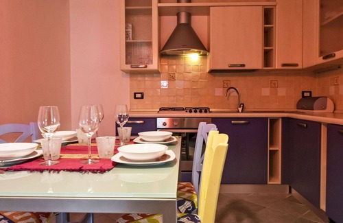 Morbegno Apartamento | Acogedor apartamento para 4 personas con A/C, WIFI, TV y terraza