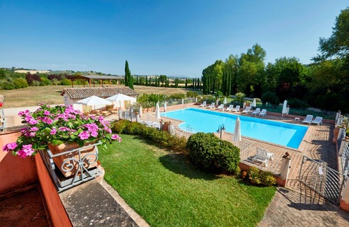 San Brizio Apartamento | Precioso apartamento con WIFI, piscina, TV, mascotas permitida y aparcamiento, cerca de Spoleto