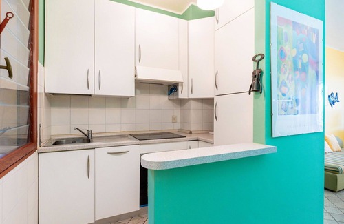 Capo Mimosa-Rollo Apartamento | Acogedor apartamento para 4 personas con WIFI, balcón, vista panorámica y aparcamiento