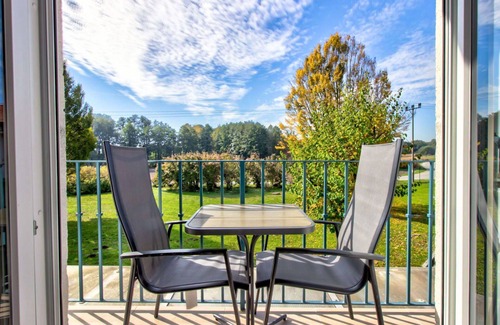 Ptuj Apartamento | Bonito apartamento para 4 personas con WIFI, A/C, piscina, TV y balcón