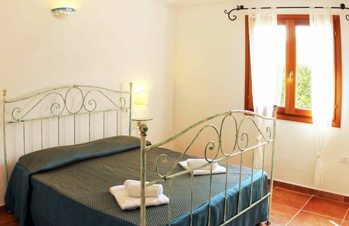 Tanaunella Apartamento | Nice apartment for 4 people with pool, WIFI, A/C, TV, terrace, pets allowed and parking