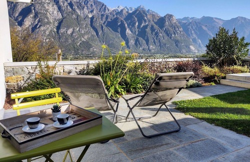 Samolaco Apartamento | Hermoso apartamento para 4 personas con A/C, WIFI, TV y patio