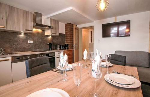 Aschau Im Zillertal Apartamento | Acogedor apartamento para 5 personas con WIFI, TV y terraza