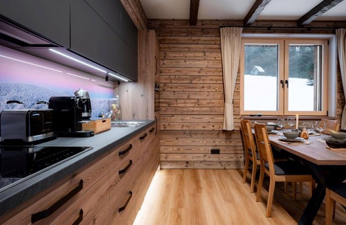 Dolni Morava Apartamento | Acogedor apartamento para 5 personas con WIFI, TV y terraza