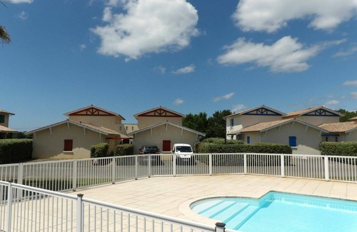 Bias Apartamento | Bonito apartamento para 5 personas con piscina, WIFI, TV, terraza, mascotas permitida y aparcamiento