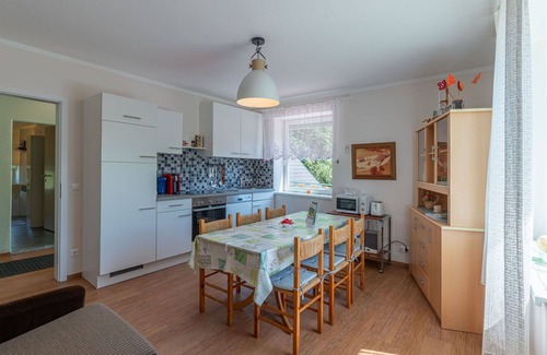 Gallizien Apartamento | Hermoso apartamento con WIFI, TV, patio, mascotas permitida, vista panorámica y aparcamiento