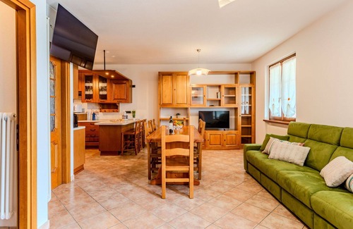 Trezzone Apartamento | Bonito apartamento con WIFI, A/C, TV, terraza, mascotas permitida y vista panorámica