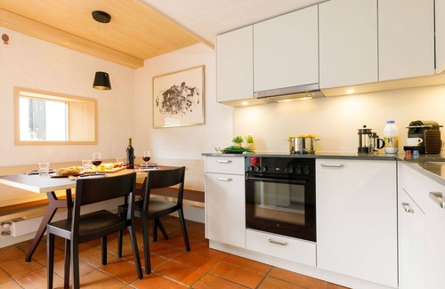 Capriasca Apartamento | Bonito apartamento para 6 personas con piscina, WIFI, TV, patio y vista panorámica
