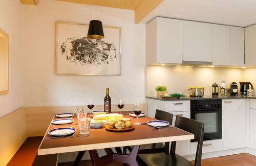Capriasca Apartamento | Bonito apartamento para 6 personas con piscina, WIFI, TV, patio y vista panorámica