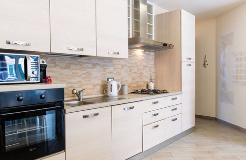 Ceriale Apartamento | Nice apartment for 6 people with A/C, WIFI and terrace
