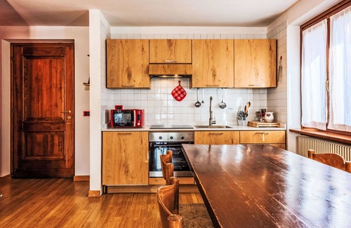 Sant'Antonio di Mavignola Apartamento | Bonito apartamento para 6 personas con TV y balcón