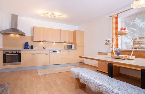 Hainzenberg Apartamento | Acogedor apartamento para 4 personas con WIFI y TV