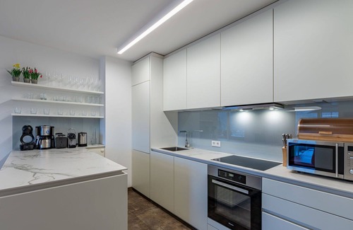 Annenheim Apartamento | Bonito apartamento con WIFI, TV, balcón, mascotas permitida, vista panorámica y aparcamiento