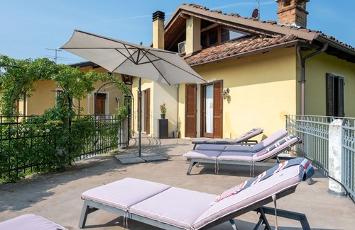 Cortiglione Apartamento | Bonito apartamento para 3 personas con WIFI, TV, terraza y mascotas permitida