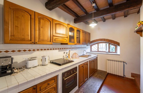 Montebonello Apartamento | Bonito apartamento con piscina, WIFI, TV, mascotas permitida, vista panorámica y aparcamiento