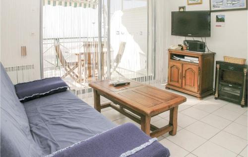 Saint-Hilaire-de-Riez Apartamento | Nice Apartment In St Hilaire De Riez