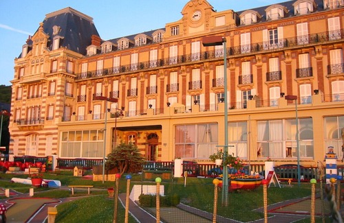 Houlgate Apartamento | Bonito apartamento en un edificio de carácter, cerca de la playa y el centro