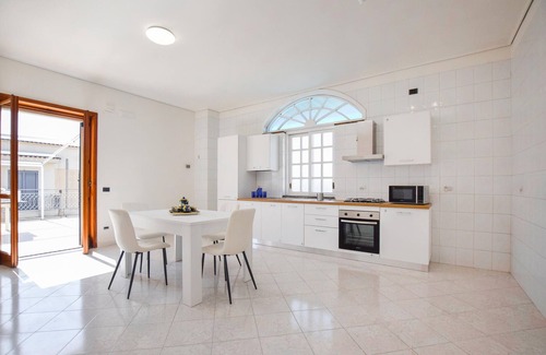 Angri Apartamento | Bonito apartamento en Angri con WiFi