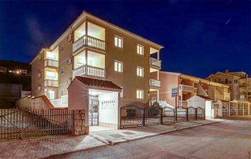 Dramalj Apartamento | Nice Apartment In Dramalj With Wifi