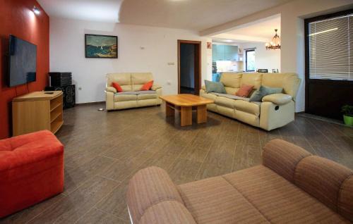 Novi Vinodolski Apartamento | Nice Apartment In Jakov Polje With Wifi