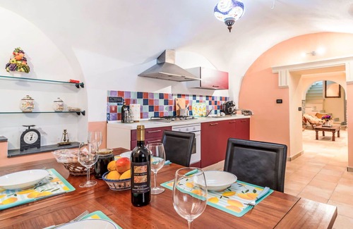 Pietrabruna Casa | Precioso apartamento en villa para 2 personas con WIFI