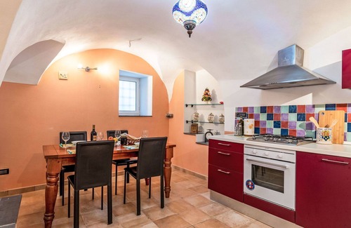 Pietrabruna Casa | Precioso apartamento en villa para 2 personas con WIFI