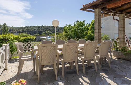 Suha Punta Apartamento | Bonito apartamento en Kampor con cocina