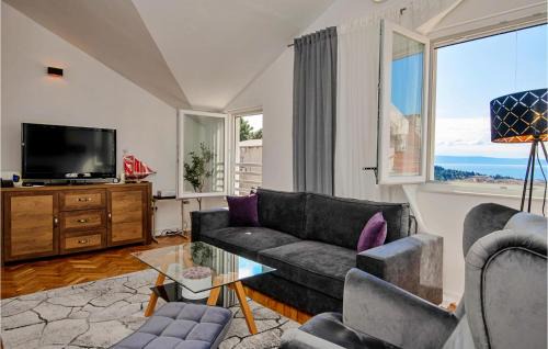 Bili brig Apartamento | Nice Apartment In Makarska With Wifi