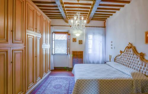 Massa Apartamento | Nice Apartment In Massa E Cozzile With House A Panoramic View