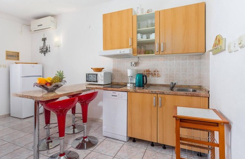 Stara Baska Apartamento | Bonito apartamento en Stara Baska con.