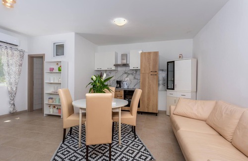 Stara Baska Apartamento | Bonito apartamento en Stara Baska con.