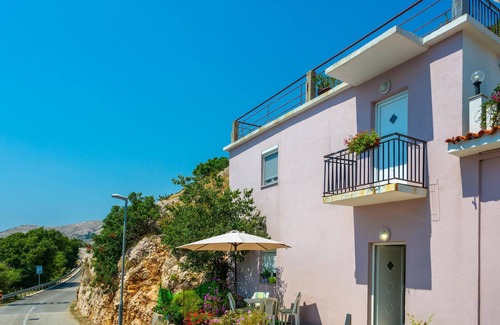 Stara Baska Apartamento | Bonito apartamento en Stara Baska con.