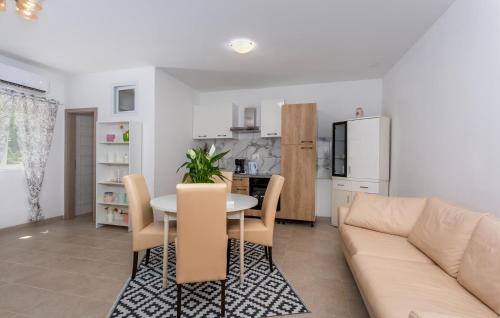 Stara Baska Apartamento | Nice Apartment In Stara Baska With Wifi