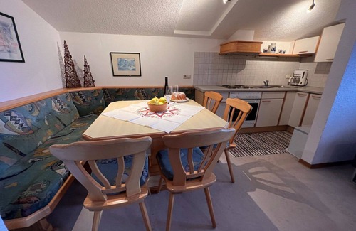Hollersbach im Pinzgau Villa | Bonito apartamento en villa para 6 personas con WIFI, TV, balcón y vista panorámica