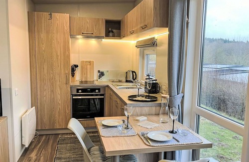 Wemding Casa | Precioso apartamento en villa para 4 personas con A/C, WIFI, TV, terraza y mascotas permitida