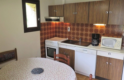 Jayac Casa | Bonito apartamento en villa para 6 personas con WIFI, TV, balcón, mascotas permitida y aparcamiento