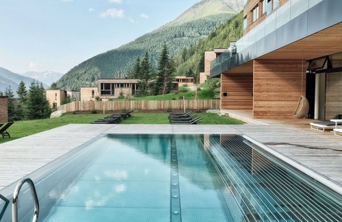 Großdorf Casa | Bonito apartamento en villa para 6 personas con WIFI, piscina, TV y terraza
