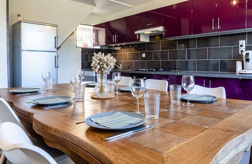 Pirou Casa | Acogedor apartamento en villa para 6 personas con WIFI, TV y mascotas permitida