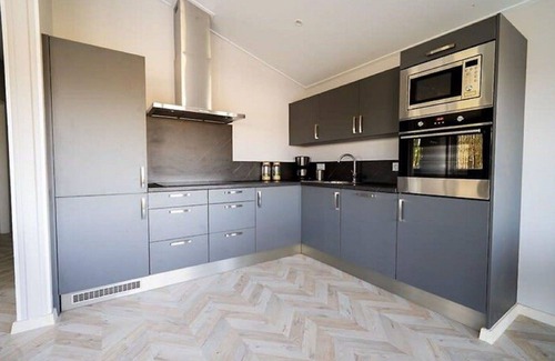 Schaarsbergen Casa | Precioso apartamento en villa para 6 personas con piscina, WIFI, TV y terraza