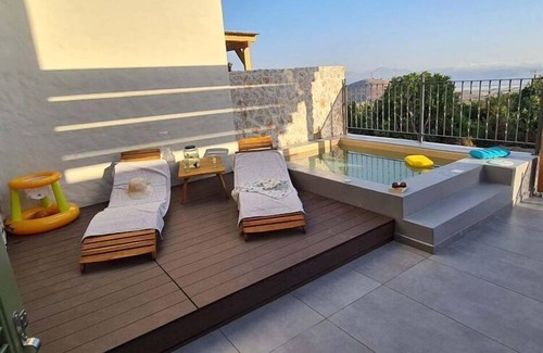 Lagoudi Zia Casa | Nice apartment in Zia with hot tub