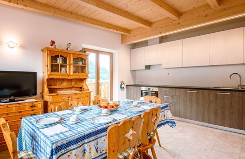 San Giovanni di Fassa Apartamento | Precioso apartamento para 8 personas con WIFI, TV, balcón, mascotas permitida y aparcamiento
