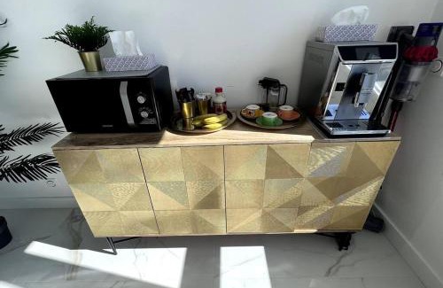 Asiatique Apartamento | Nice Apartment with amazing view of Paris + Parking