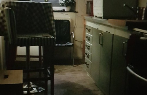 Nacka Apartamento | bonito apartamento con balcón cerca de la cerradura en Estocolmo ...........................